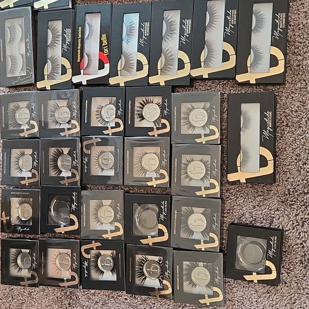46 Brand New TORIBELLE lashes